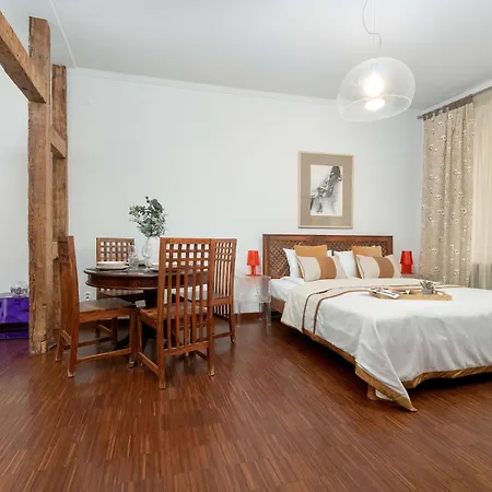 Tasteful Near The Center In By Renters Poznan