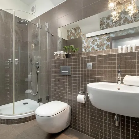Apartment Tasteful Near The Center In By Renters *